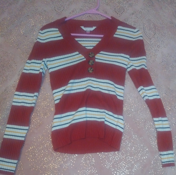 Soft but tight cute long sleeve shirt - Picture 1 of 1